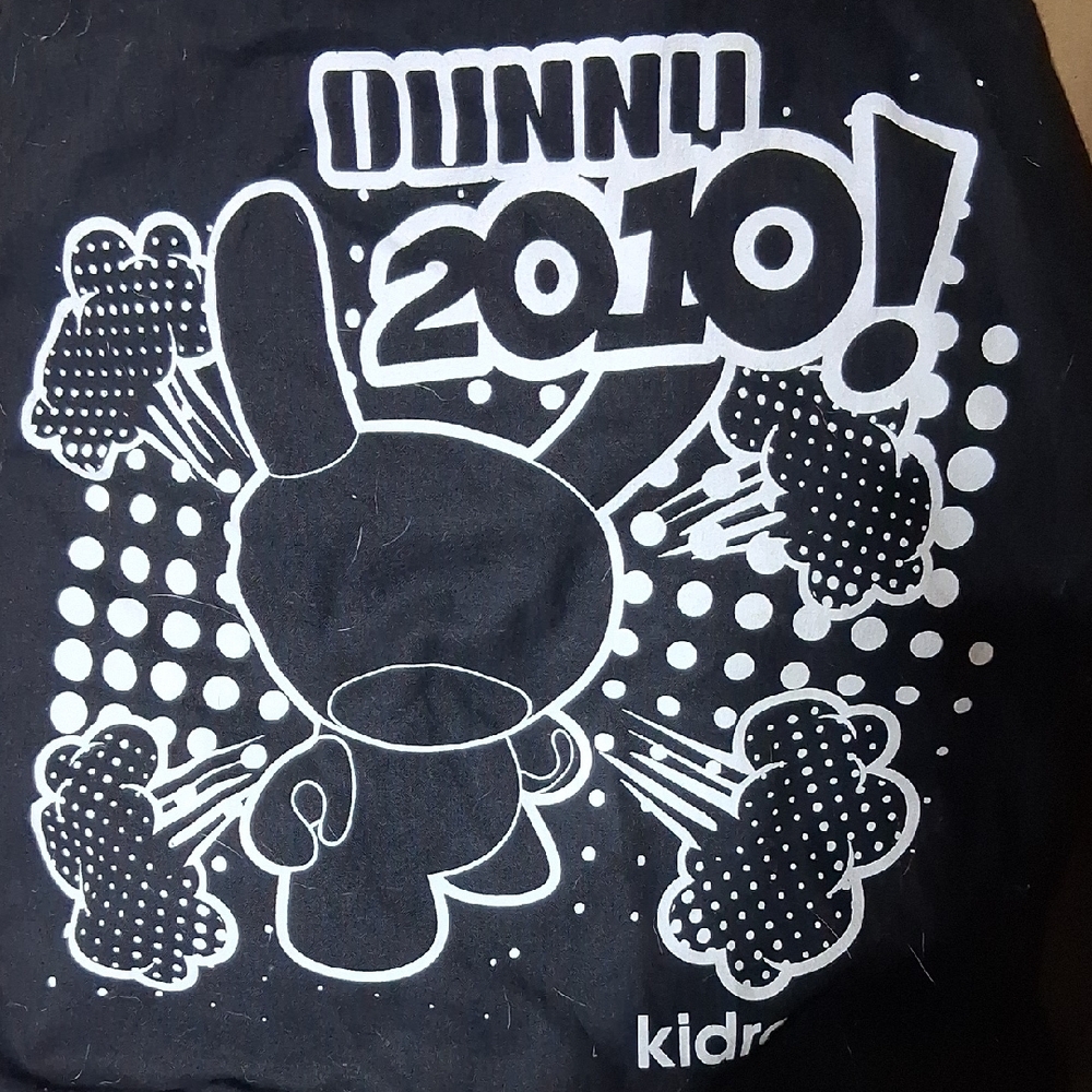 Black and White Graphic Tote Bag with Playful Design